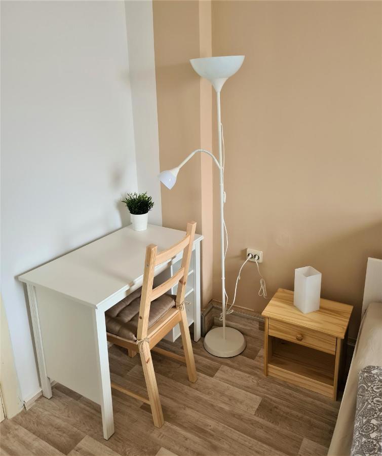 Ferienwohnung Mit Seeblick Brandenburg  ภายนอก รูปภาพ